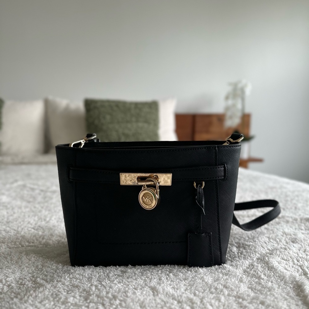 Michael Kors Hamilton Small Crossbody Black